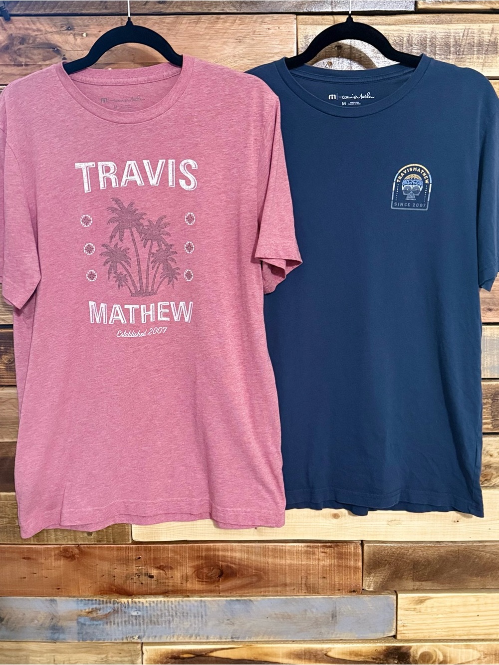 TravisMathew Graphic Golf T-Shirt Bundle Feeling Loco & Free Day Medium